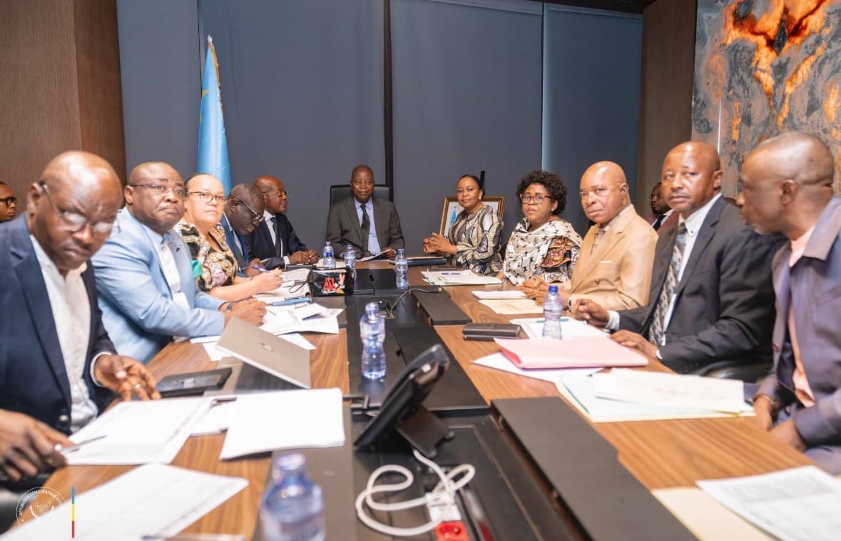 BUDGET 2027 : ADOLPHE MUZITO POURSUIT LES ARBITRAGES AVEC LES MINISTÈRES SECTORIELS