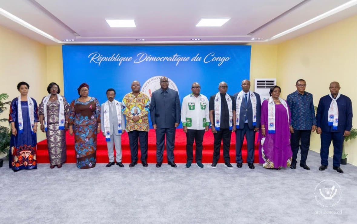 RDC : TSHISEKEDI REÇOIT LES PARLEMENTAIRES DE L’UNION SACRÉE SUR FOND DE CRISE SÉCURITAIRE DANS L’EST