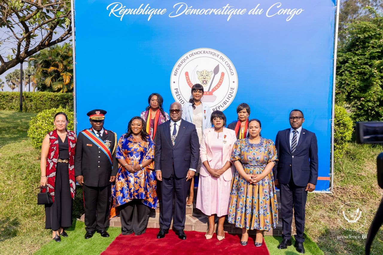 Félix Tshisekedi décore cinq femmes de la diaspora congolaise élues à Bruxelles