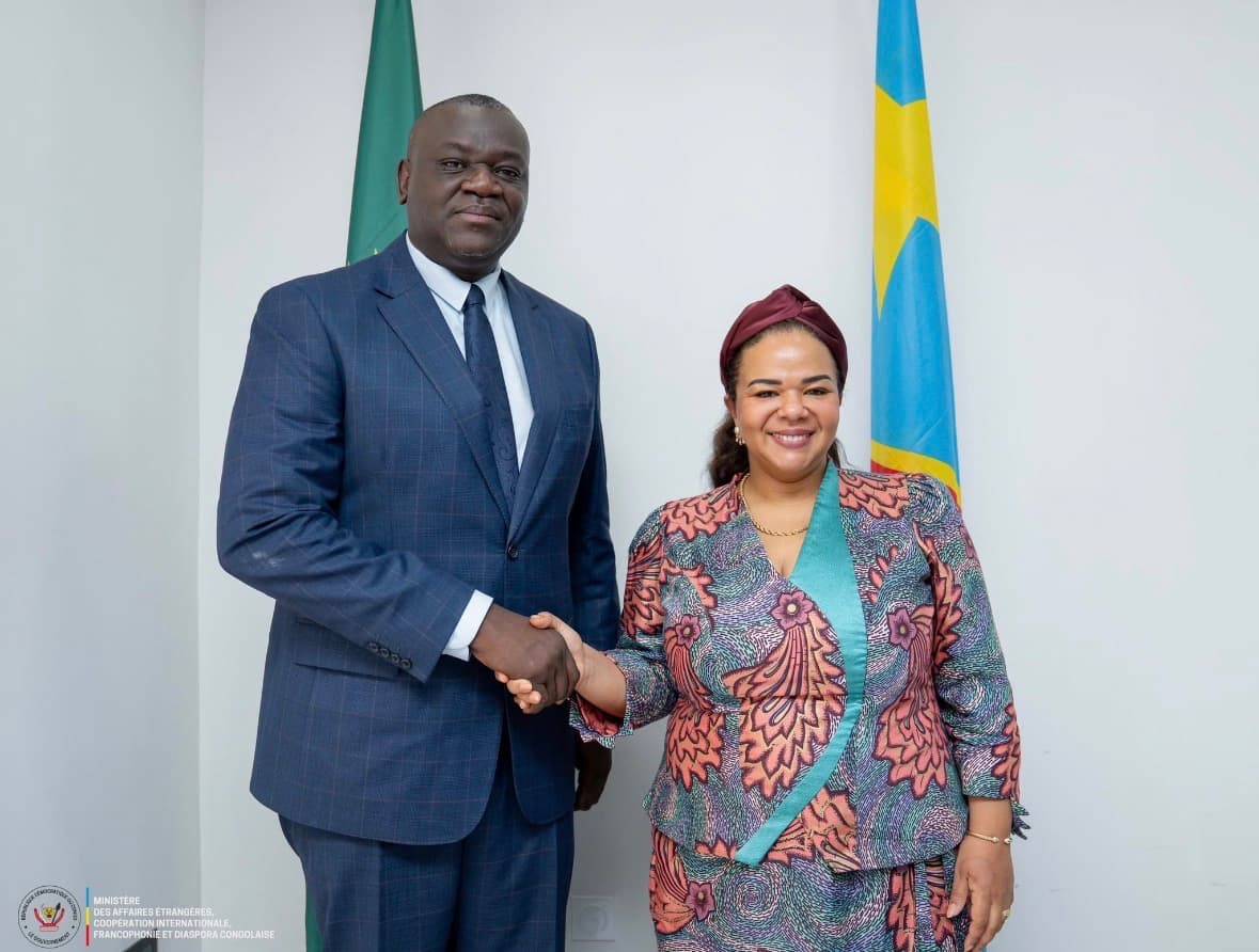 RDC : LE GOUVERNEMENT ACCÉLÈRE LE PROJET DE VISA ÉLECTRONIQUE POUR MODERNISER LES SERVICES CONSULAIRES